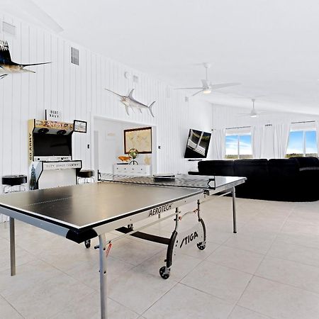 A Fishermans Dream Riverfront Retreat With Dock Only A 3-Minute Walk To Beach 5906S New Smyrna Beach Bagian luar foto