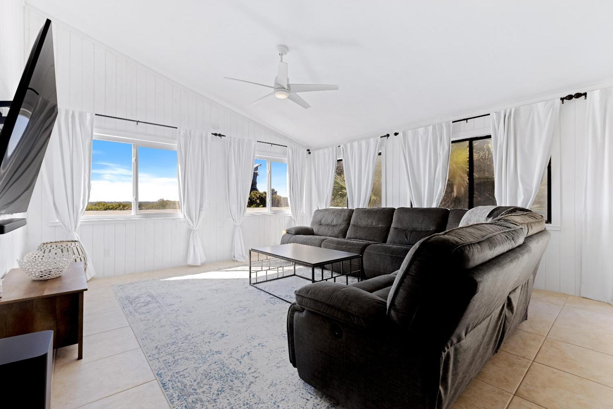 A Fishermans Dream Riverfront Retreat With Dock Only A 3-Minute Walk To Beach 5906S New Smyrna Beach Bagian luar foto