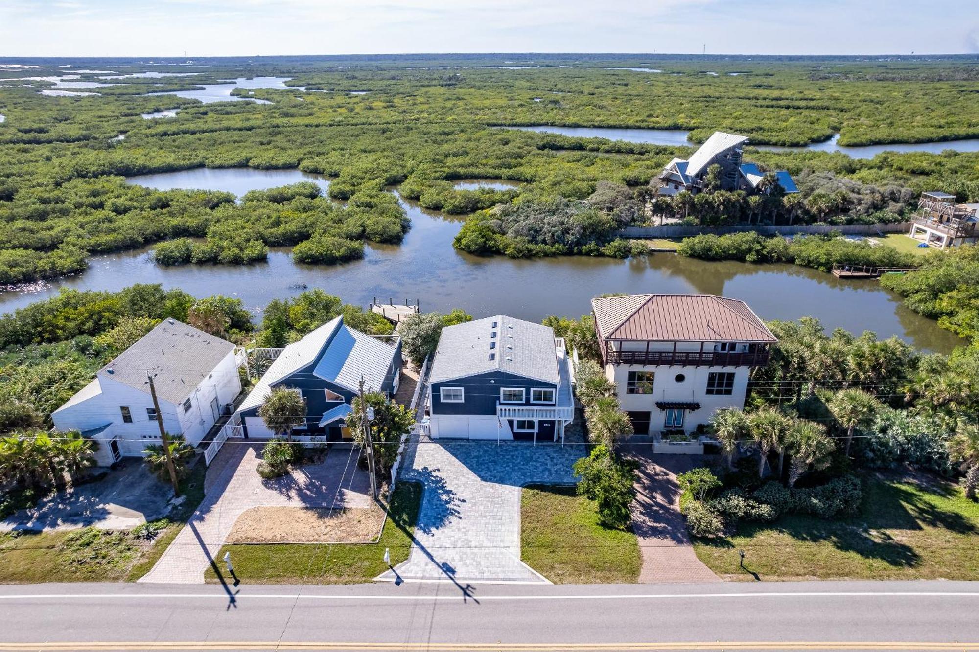 A Fishermans Dream Riverfront Retreat With Dock Only A 3-Minute Walk To Beach 5906S New Smyrna Beach Bagian luar foto