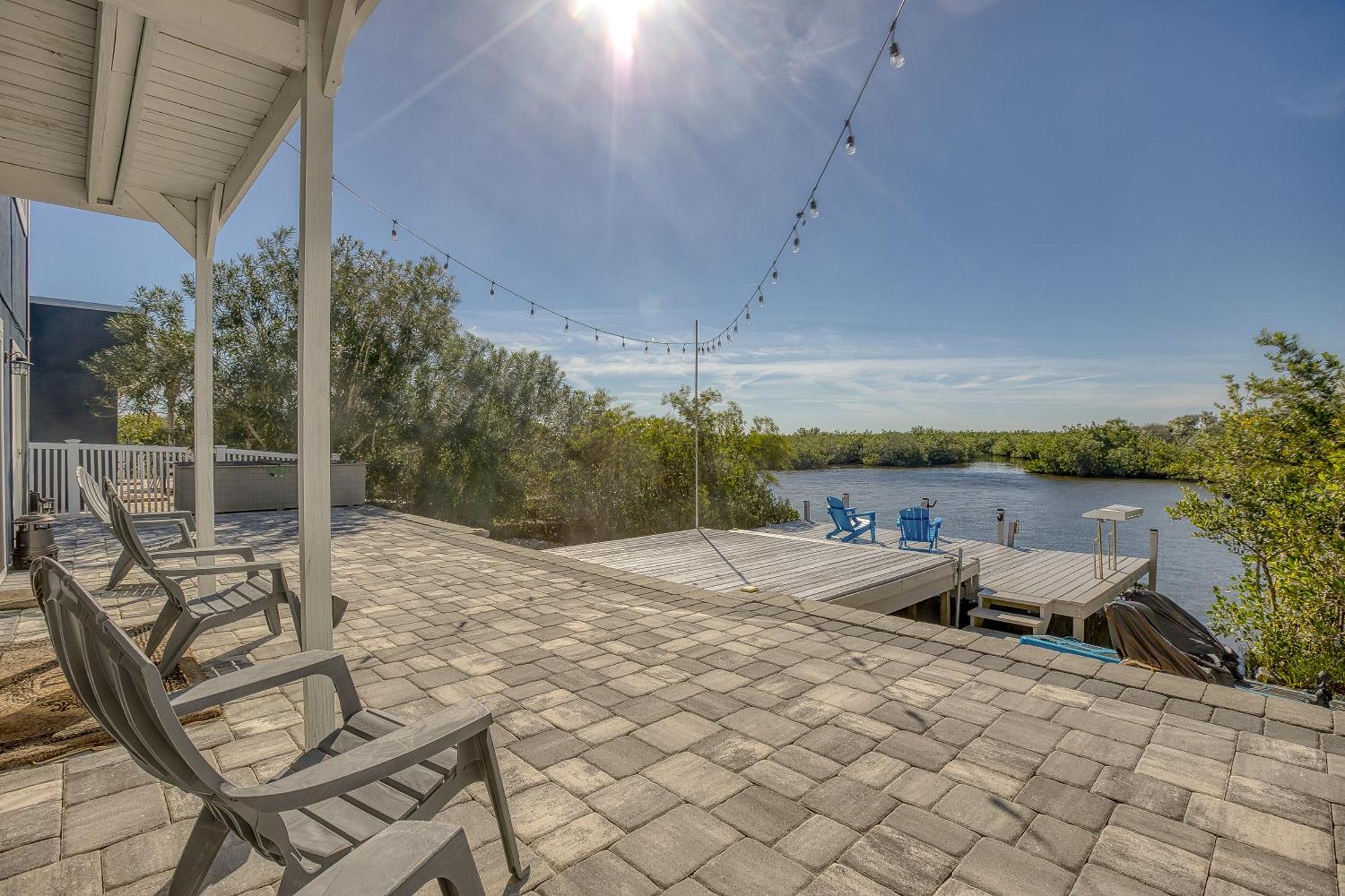 A Fishermans Dream Riverfront Retreat With Dock Only A 3-Minute Walk To Beach 5906S New Smyrna Beach Bagian luar foto