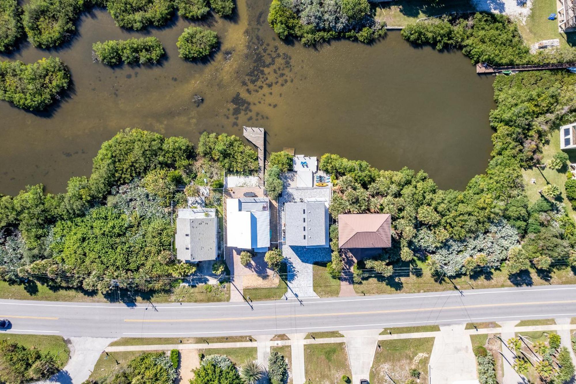 A Fishermans Dream Riverfront Retreat With Dock Only A 3-Minute Walk To Beach 5906S New Smyrna Beach Bagian luar foto